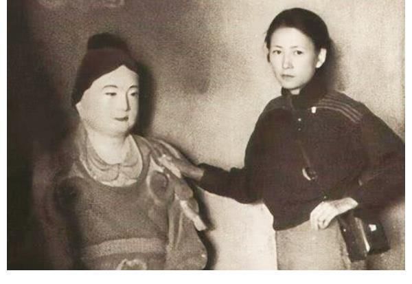 林长民$美女林徽因“老照片”:欧洲度蜜月带6岁女儿骑驴,美得不可方物