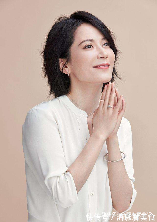 发型|50岁的女人,别烫泡面卷来显老!这些“年轻十岁短发”更适合你