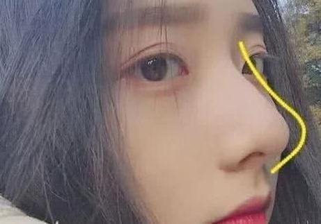 眼镜|初中女生别嫌鼻子不好看,3招变成好看“艺术鼻”,校花嫉妒使我丑陋