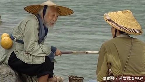 农村怪现象:不喝小酒不打牌,钓鱼的人却越来越多,这是为何?