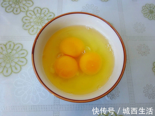 鸡蛋和它一起炒,头发乌黑,口臭没了,睡眠也好了,不懂就真亏了