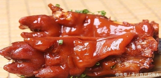 酱猪蹄怎么做才美味?学会这个做法,只需3味料,猪蹄又香又入味