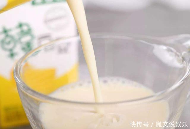 太傻了!这3种“废水”全扔了,用它们浇水,不花钱也能养好花!