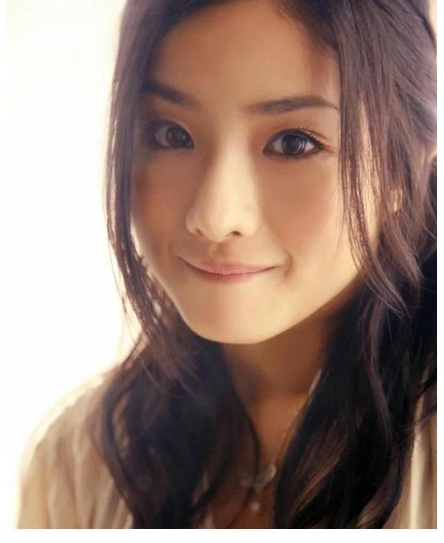 石原里美，演員、主持人