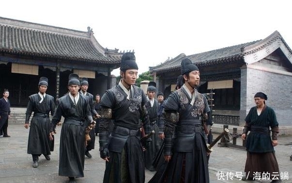 理国家大事|万历皇帝严惩张居正及后人,这时的李太后为何不保张居正呢?