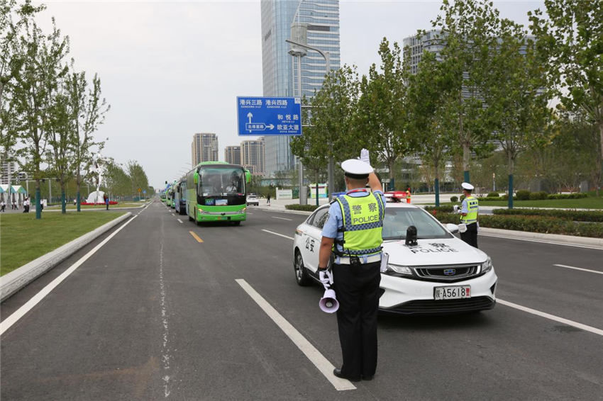 公安交警|西安公安交警：科技强警全员出击 护航全运保畅通