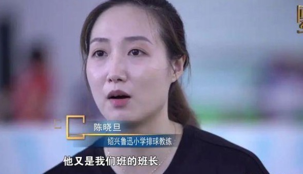 女排|双喜临门！奥运冠军石智勇晒最新动态，女排未婚妻肤白貌美颜值超高