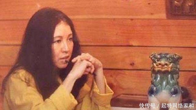 三毛生前曾直言喜欢他,去世后他亲自去祭奠,如今成了有钱人
