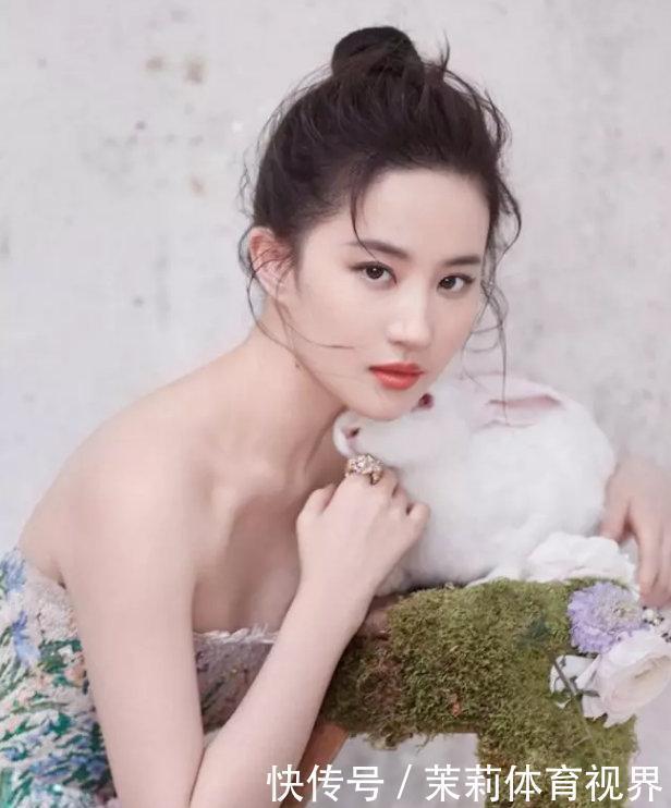 土气|女人一旦上了35岁，尽量少留这3款“显老发型”，土气又没气质