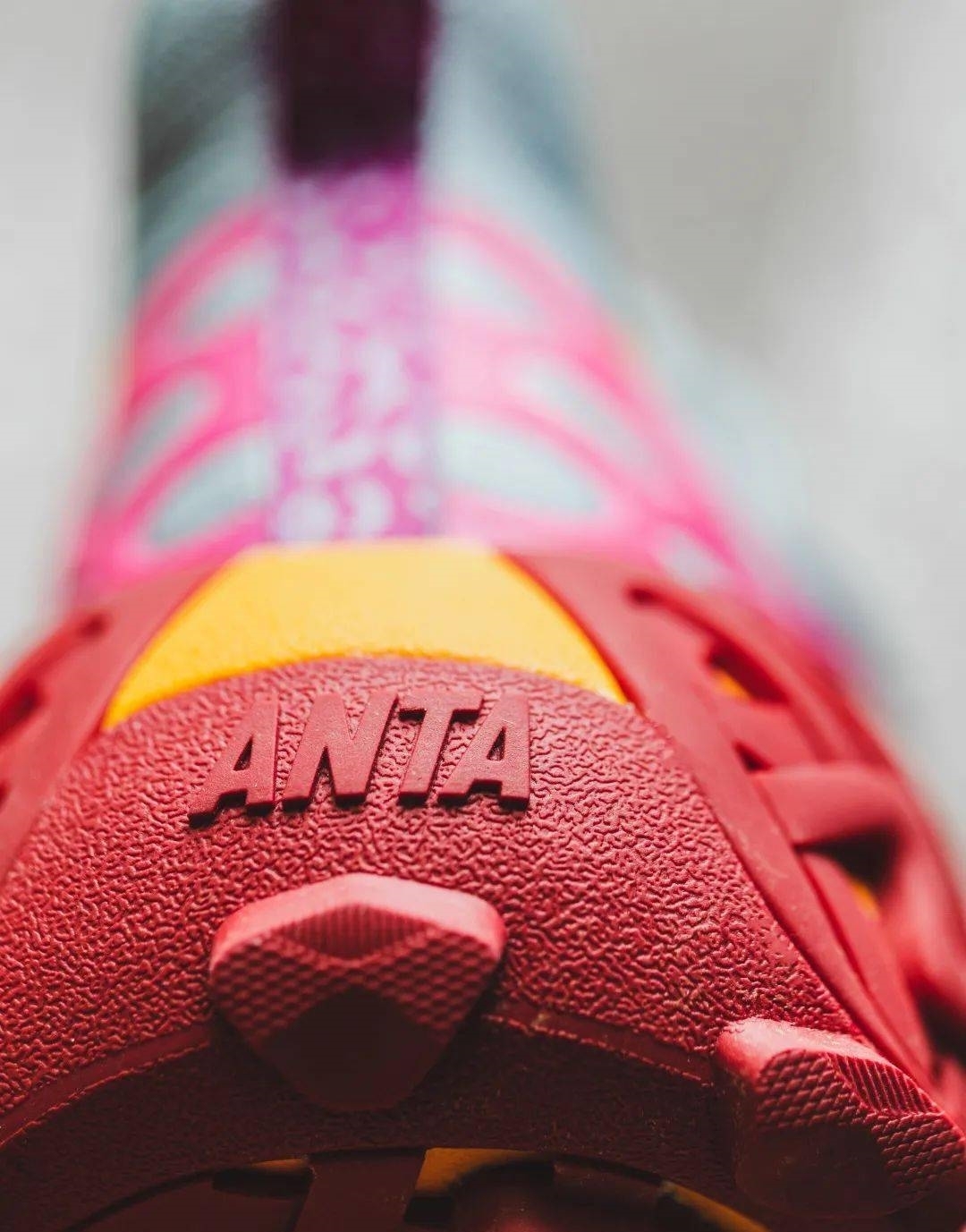 破圈的「巢鞋」,对运动品牌究竟意味着什么?