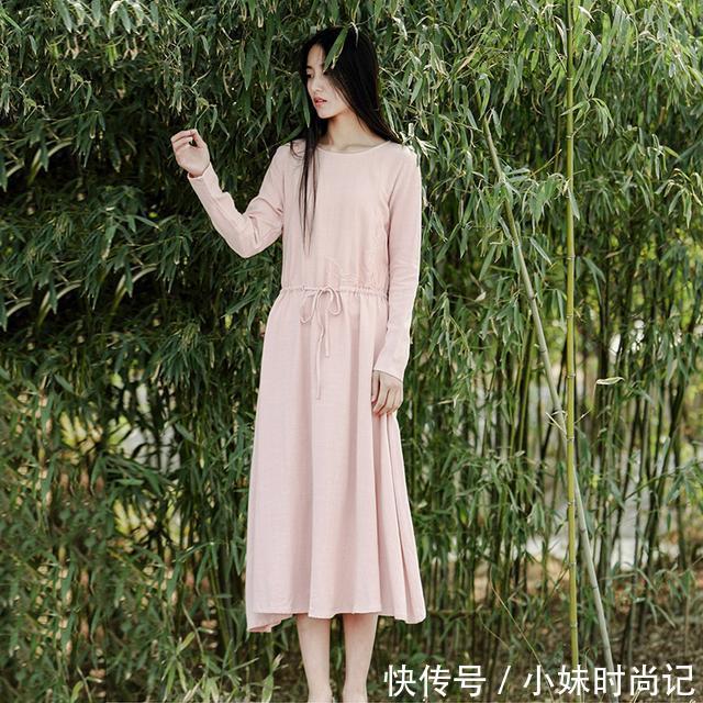 气质女人 素缕连衣裙,清丽脱俗,做气质女人