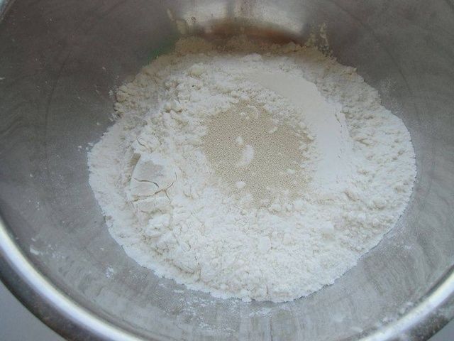 鸭肉切丁|吃剩的烤鸭不要发愁了,做成早餐饼,香酥又好吃