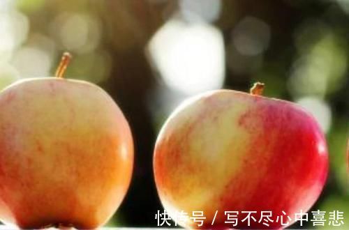 柚子|湿气重的人平时尽量多吃4种水果,助你排出体内湿气,远离大肚腩