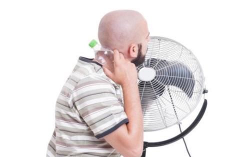 诱发|花费5000块去医院治疗颈椎病，不如在家试试1个神秘方法