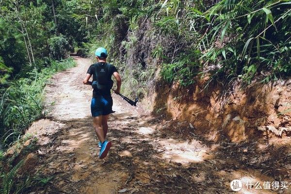 glide 我今年最期待的越野跑鞋，没有之一——Salomon Ultra Glide长距离越野跑鞋