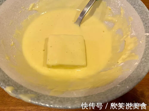 烤箱版气炸豆腐，低油低脂肪，懒人易学菜肴，外酥里嫩，好吃到爆