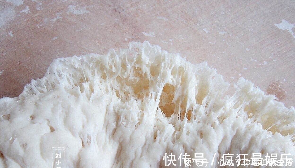 面团|千层饼这样做,可甜可咸,有技巧无难度,我家隔三差五地吃