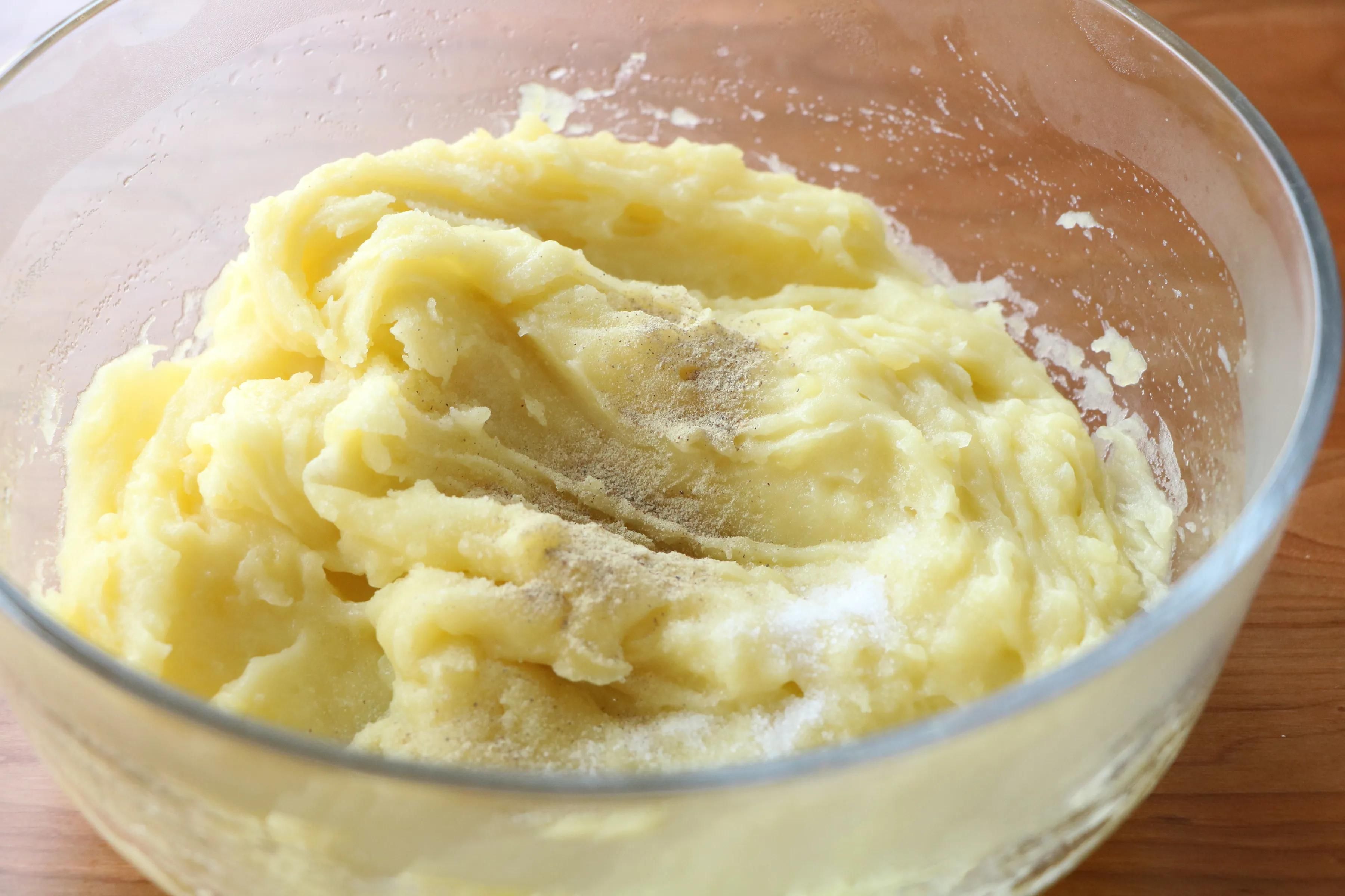 饭店的笑脸土豆，原来是这样做的，特简单，一口一个真好吃！