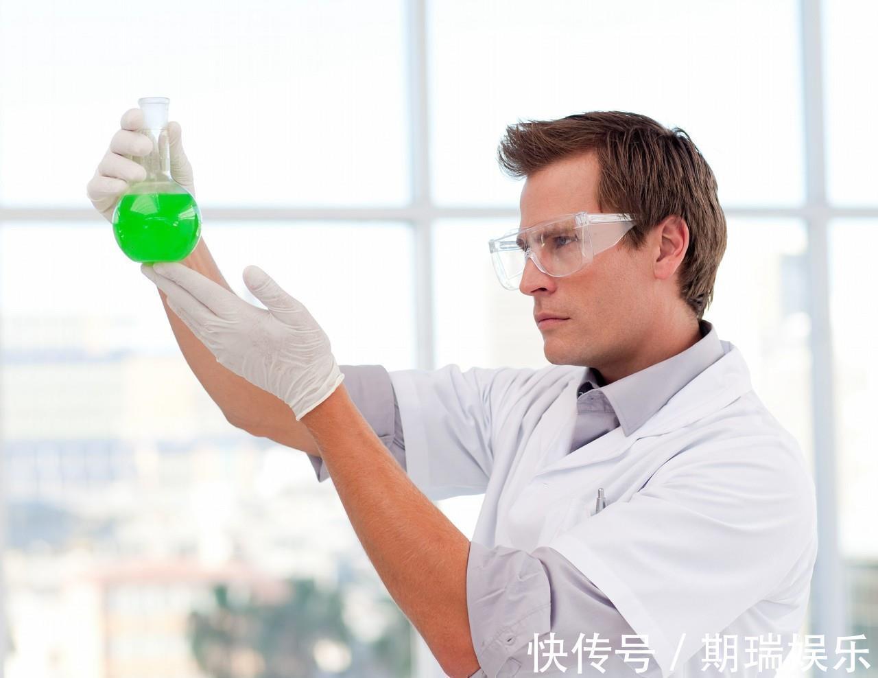 新生儿|深夜产房:四级心脏病孕妇产子,只有爸爸抱着新生儿回家