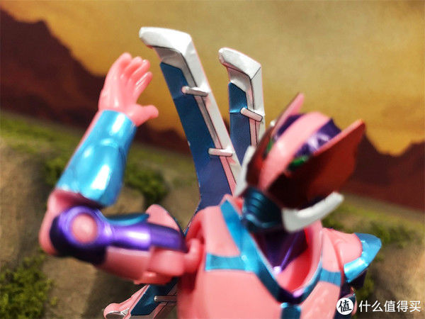 可动性|《假面骑士利维斯》食玩装动猛犸基因组玩偶官测!