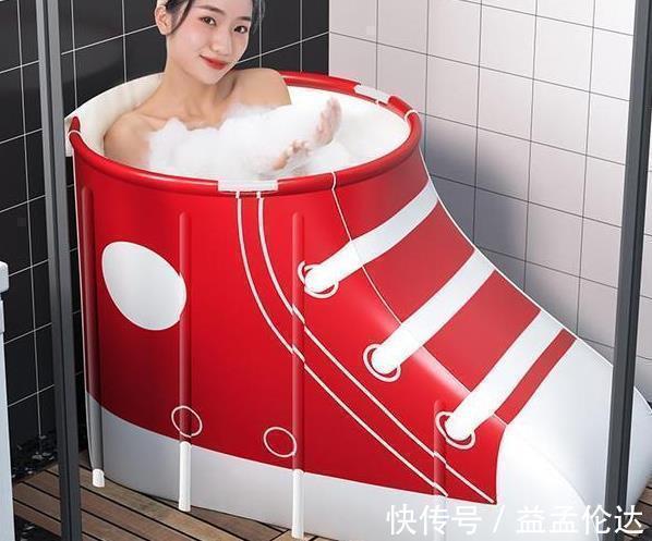 幸福感|建议大家,无论多穷都要给卫生间添3件神器,洗澡时能提升幸福感