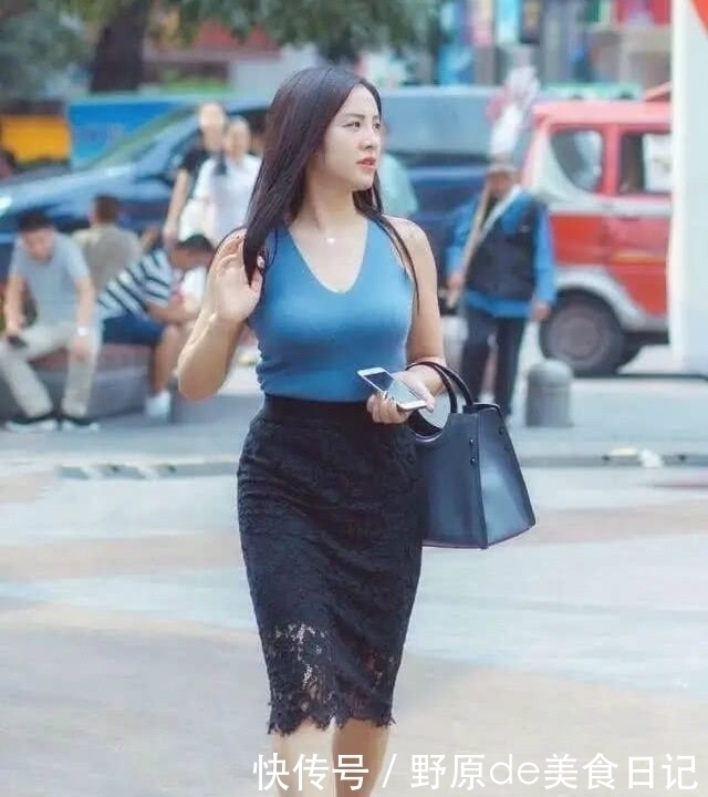 不要小瞧微胖女士,线条好穿直筒裙一样上镜