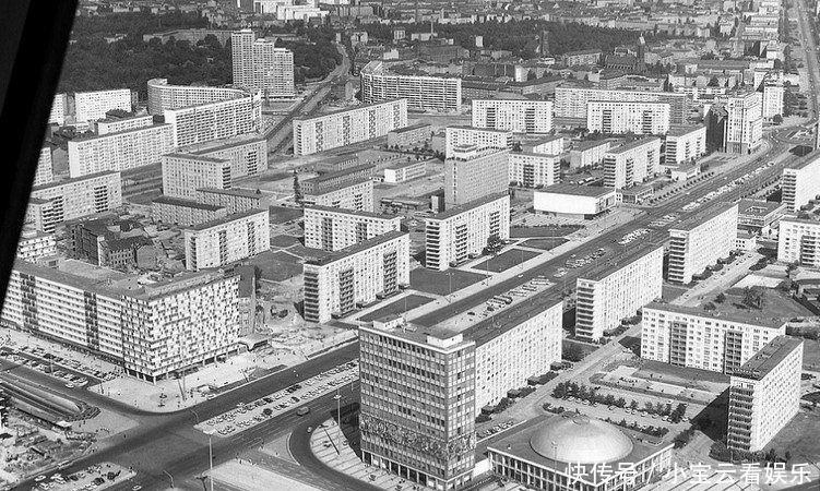 冷战|冷战期间东柏林的样子是什么？城市完全模仿苏联，处处是雕像