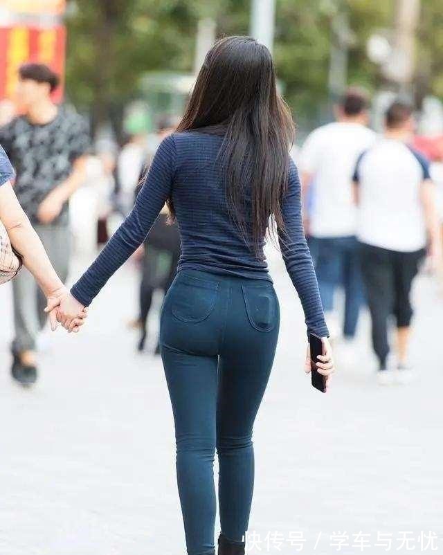 气质 宝蓝色紧身长袖搭配同色打底裤,诱惑迷人,尽显性感气质!