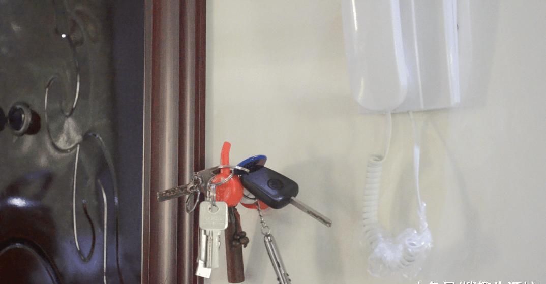 妙用|洗洁精上按压喷头别扔了, 这样改造放家里太实用了, 家家户户都需要