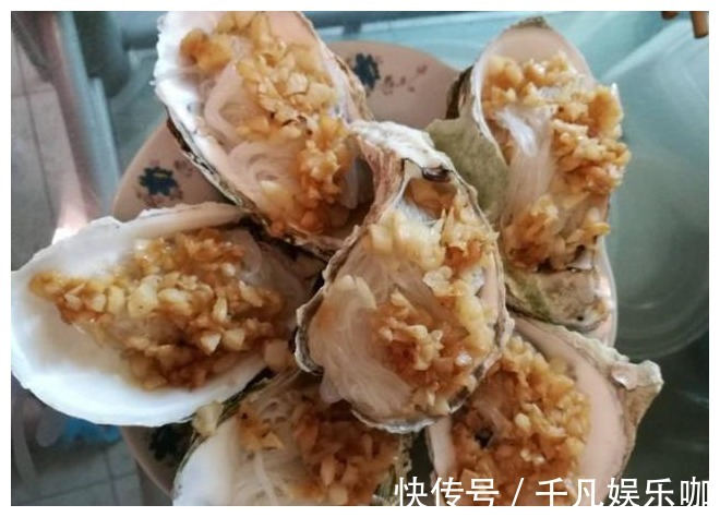 菜肴|生蚝这样做才美味,奶奶说:这1步是关键,肉嫩多汁又营养