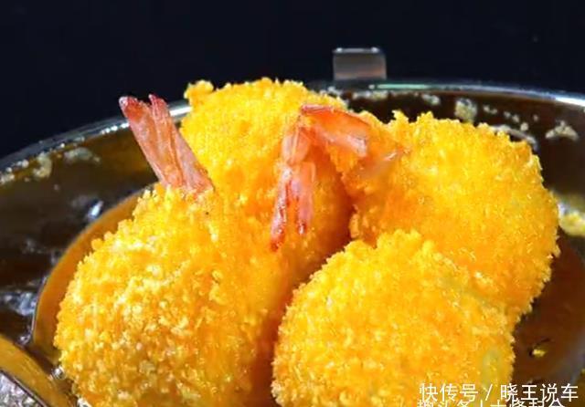 年夜饭的必备菜:凤尾虾球,外酥里嫩,轻松俘获小朋友的心