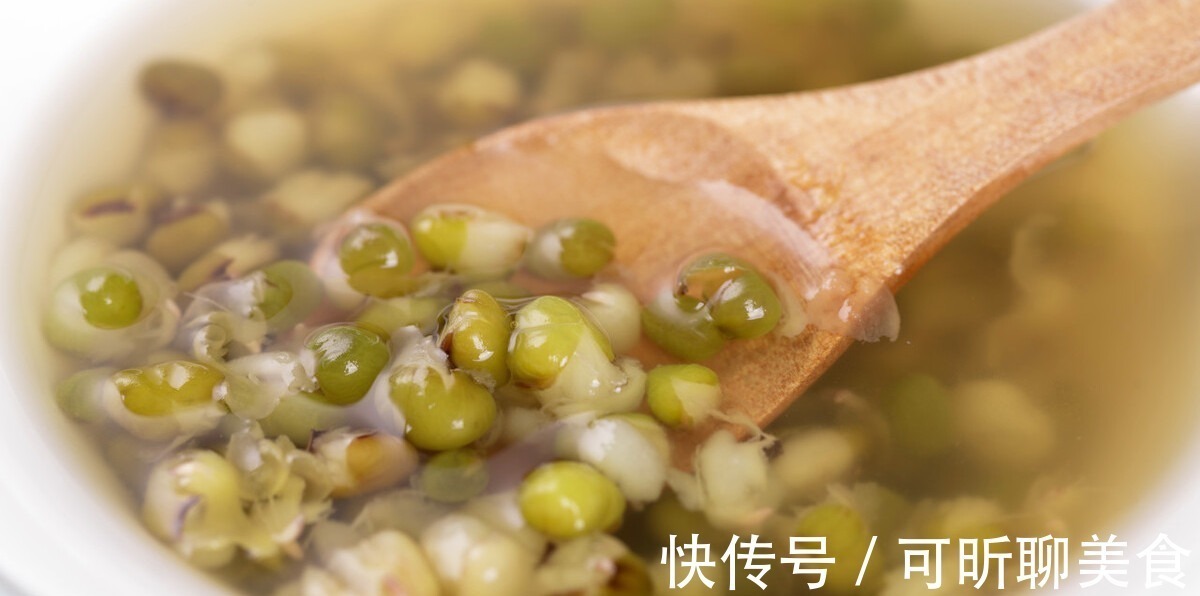 煮绿豆粥时，不要直接加水煮，教你正确的方法，绿豆好吃又清爽！
