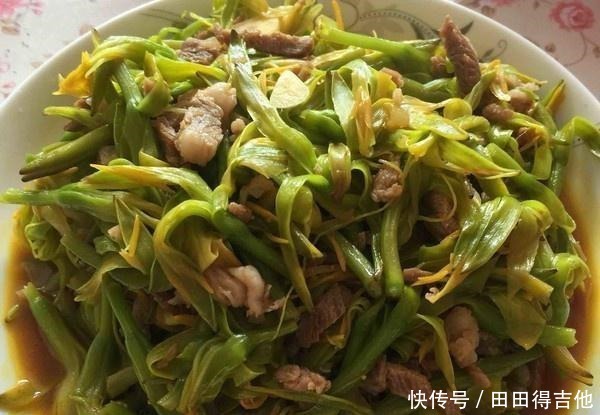鲜黄花菜|他是“健脑菜”,补脑效果是核桃仁的10倍,价格有点贵