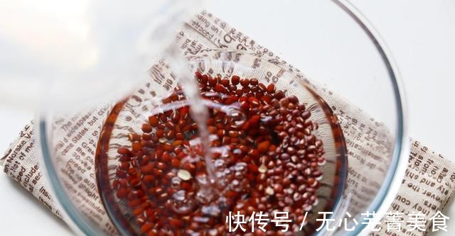 冰糖|我家的红豆不煮粥不炖汤，加点这个清爽解暑还好喝！