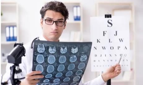 症状|脑科医生：头晕未必都是脑子病引起的，这六大类疾病也可引起头晕