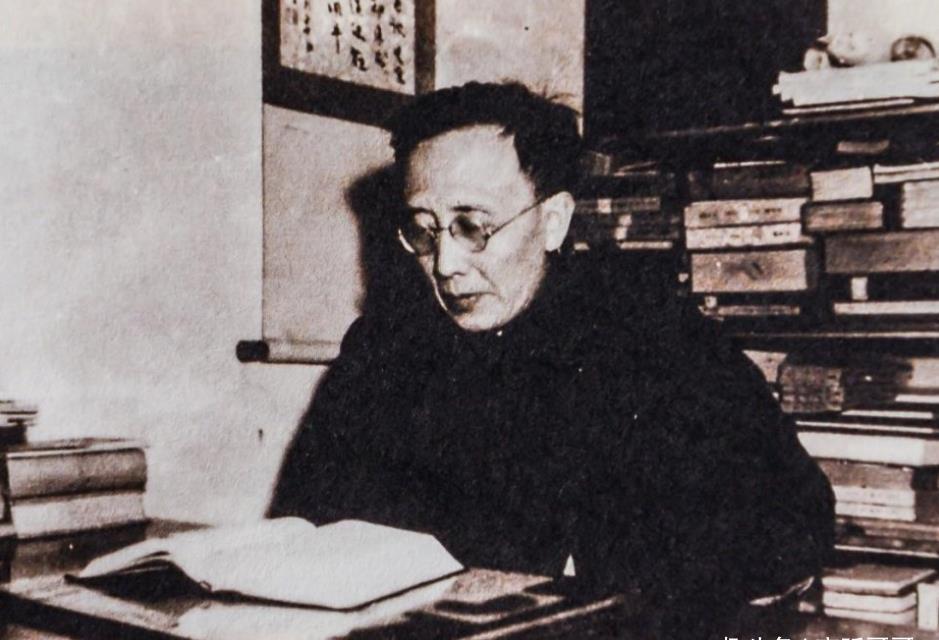 郭沫若的书法|郭沫若书法有多高一幅作品卖了1610万元,被誉为“郭体”