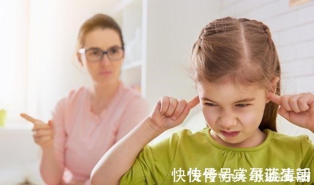 课外|这8个习惯,会让孩子越来越笨,甚至抑郁,父母赶紧收手!