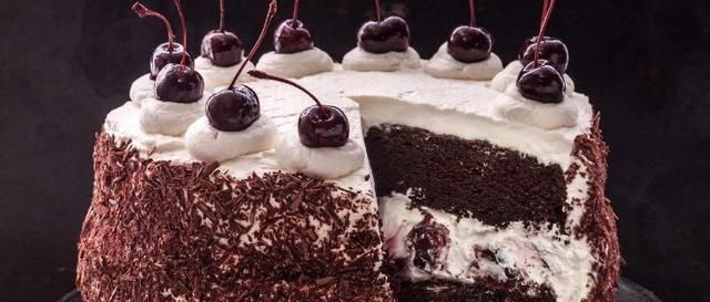 动手做|德国著名甜点黑森林蛋糕,自己也能动手做,快来看一看