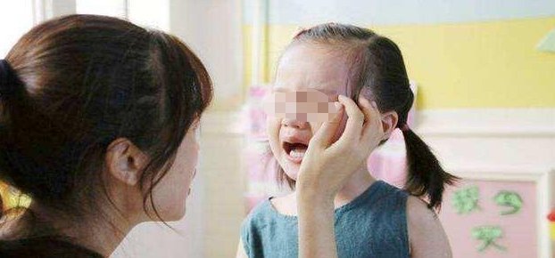 孩子|心理学家孩子有6个迹象,说明孩子自卑到骨子里,家长要注意