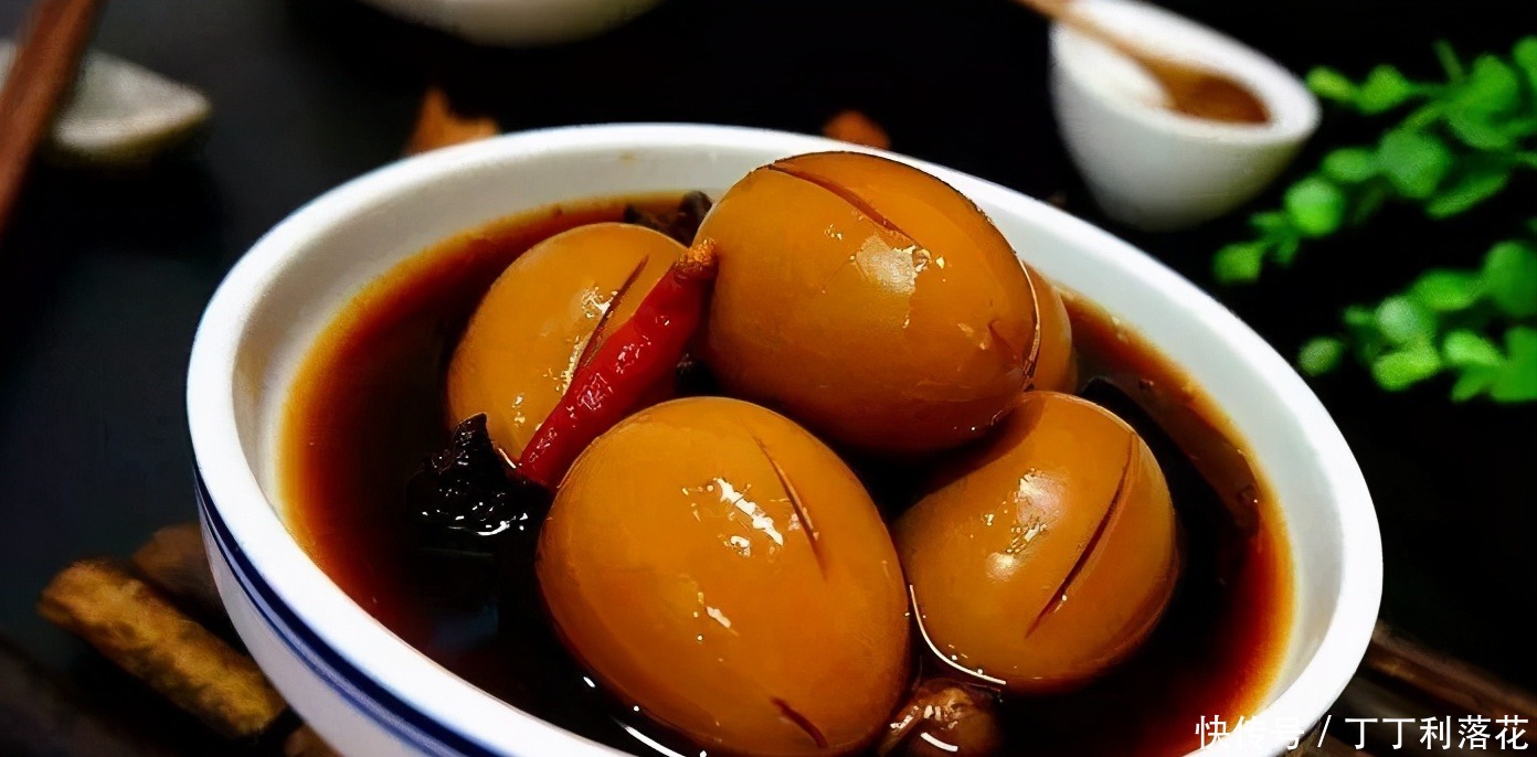 农村老奶奶教你做卤鸡蛋,秘制配方,不加任何香料,卤香味浓!