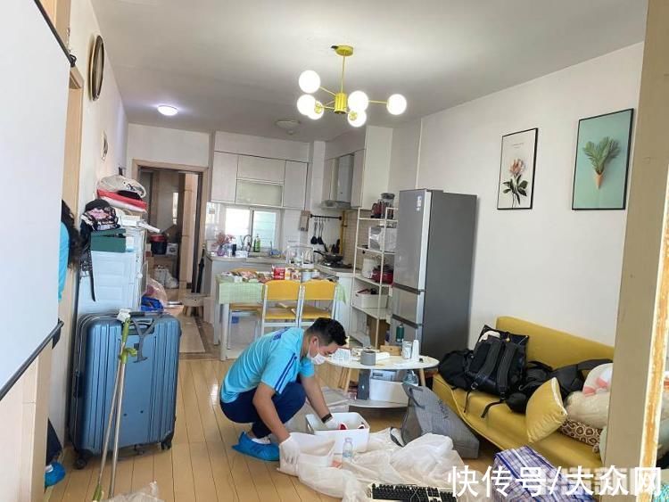 物品|只靠叠衣服,月入两三万?整理收纳师:既能忙淘金,也能帮收心