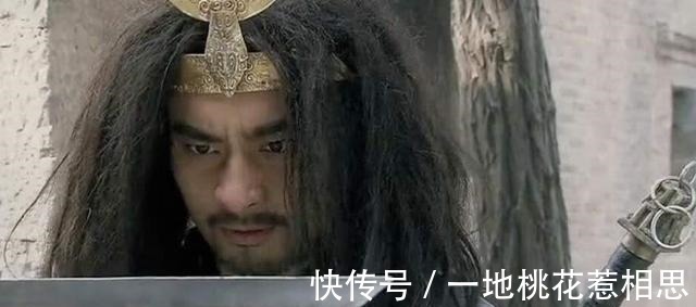 梁山!林冲死后,因宋江一句话,寒了鲁智深的心,气的武松摔门就走!