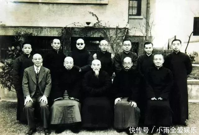 他嗜钱如命,却捐给博物馆藏品74箱