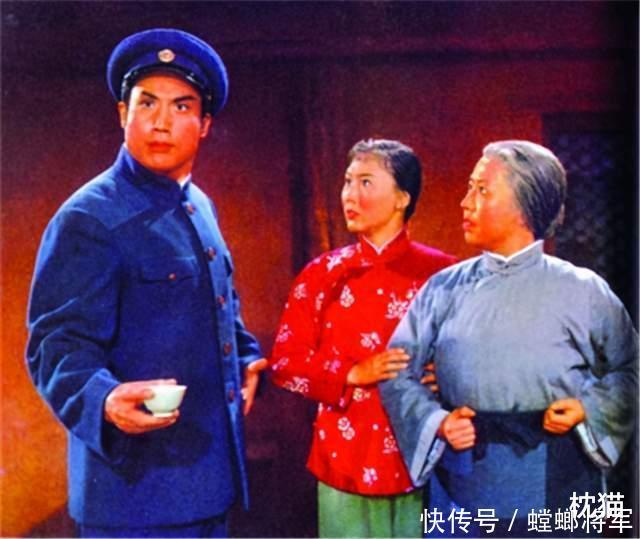 钱浩梁表演结束,他还是《红灯记》中的那个“李玉和”