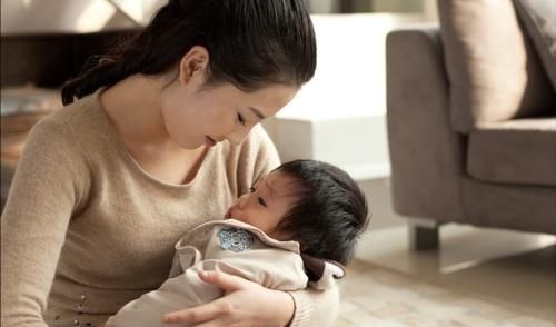 身体不适|宝宝太难哄睡?家长不妨多给孩子抚摸3个部位,娃睡得香更聪明