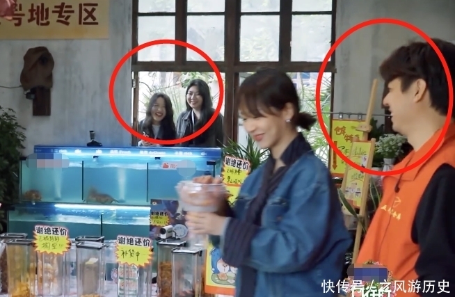 烤肠 杨紫跑仓库赊香肠,一碗烤肠太抢镜,导演张航希都忍不住偷笑