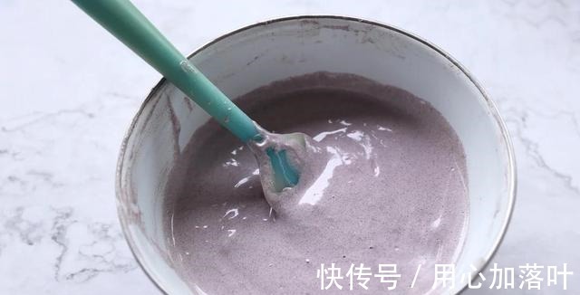 85岁老奶奶推荐多吃黑米，不煮饭不熬粥的新吃法，当早餐香甜软糯！