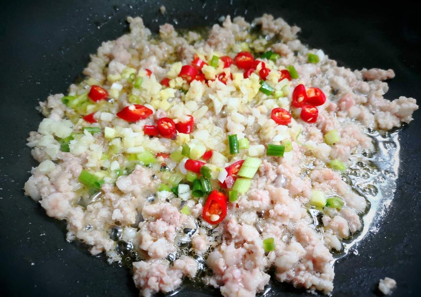 营养|大热天,儿子最馋这蒸菜,蒸一蒸10分钟上桌,又鲜又营养,吃撑了