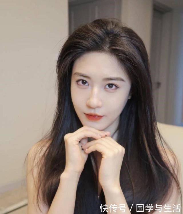 护肤品 日常护肤,不能盲目对肌肤进行“大补”,按照常规步骤就可以!