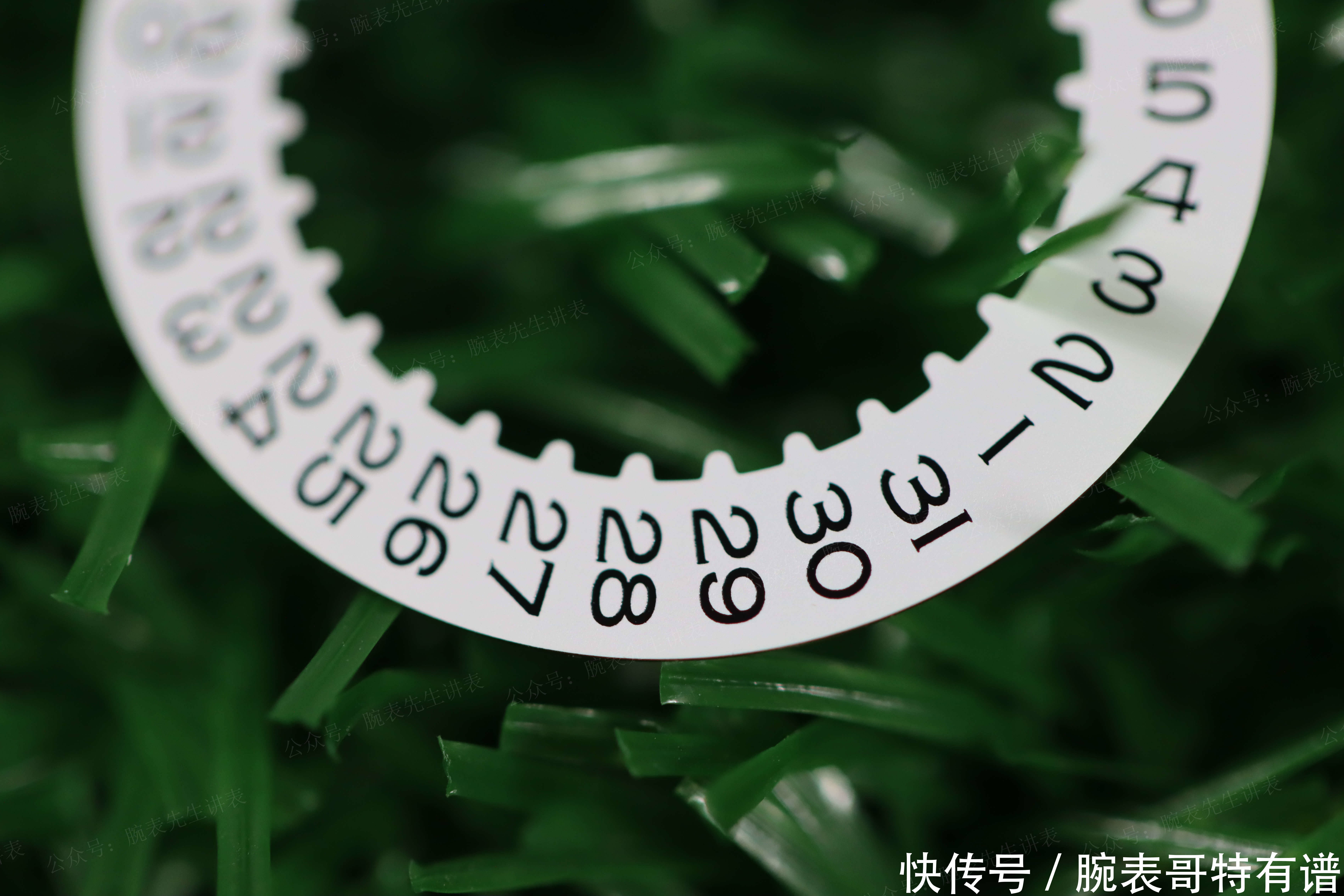 正品|“你还在水中摸鬼,我已游艇上岸”劳力士蓝游艇126622改装案例